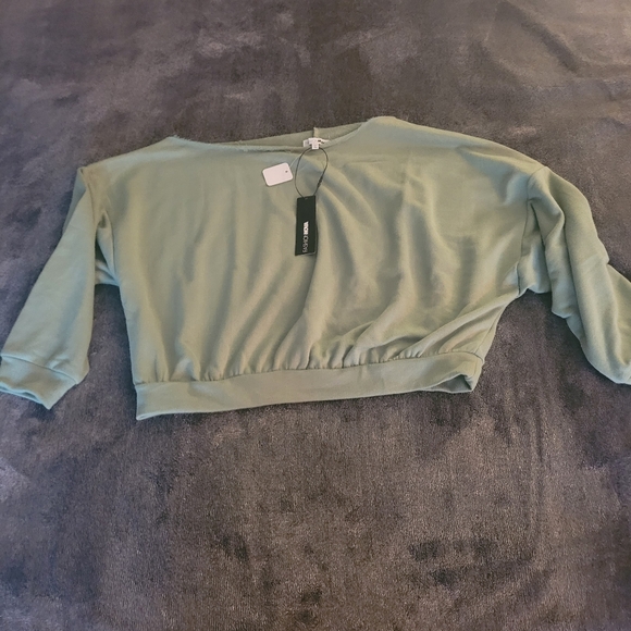 Off The Shoulder 2 Piece Set Size XL NWT - Picture 4 of 10